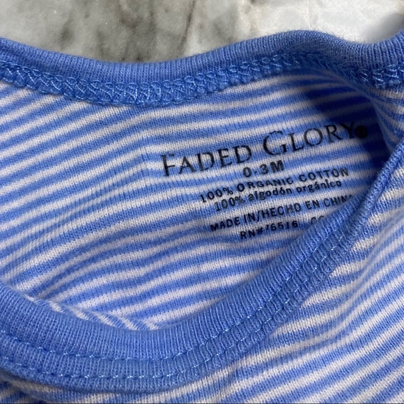 🥰Bundle 0-3M and 3-6M Boy Onesies🥰 - Picture 4 of 14